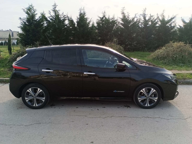 Nissan Leaf  N-Connecta, снимка 5 - Автомобили и джипове - 52503855