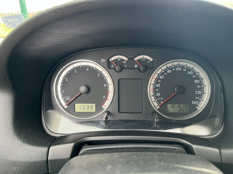 VW Golf IV, снимка 4 - Автомобили и джипове - 52552177