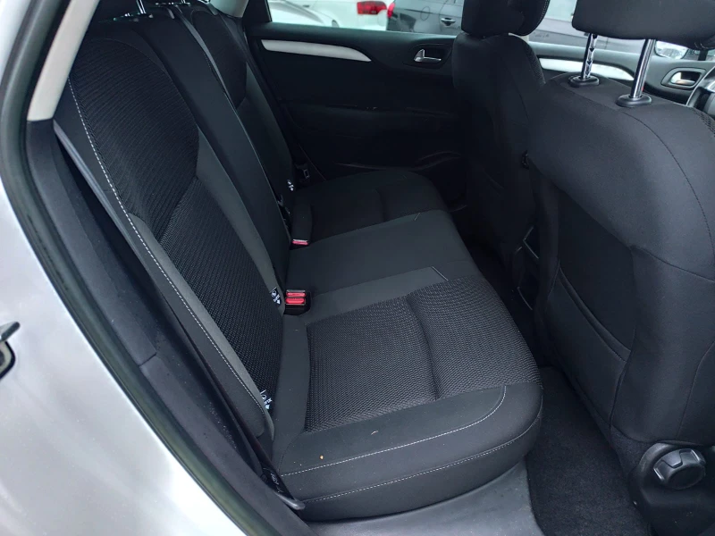 Citroen C4 1.4 бензин, снимка 13 - Автомобили и джипове - 52708187