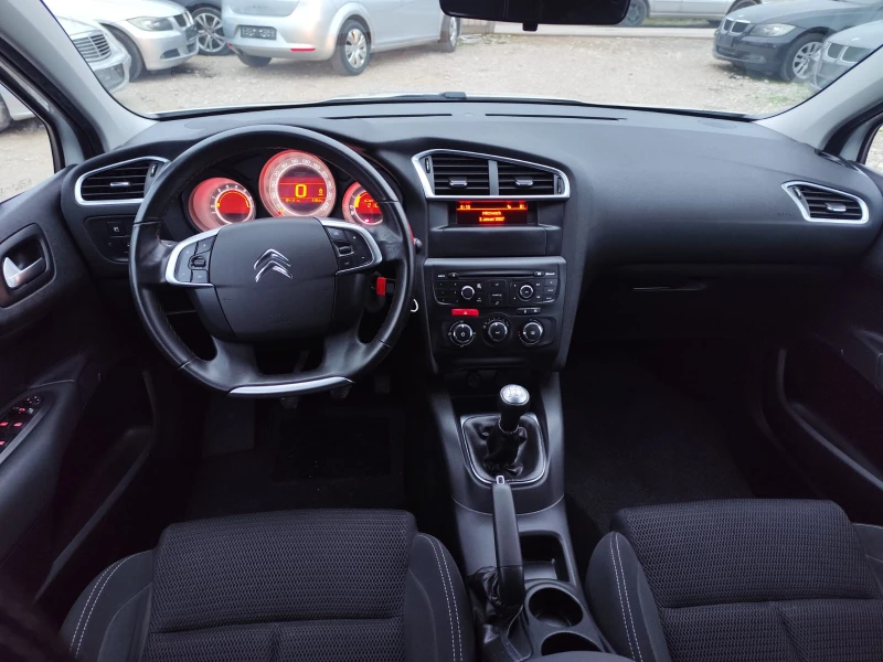 Citroen C4 1.4 бензин, снимка 10 - Автомобили и джипове - 52708187