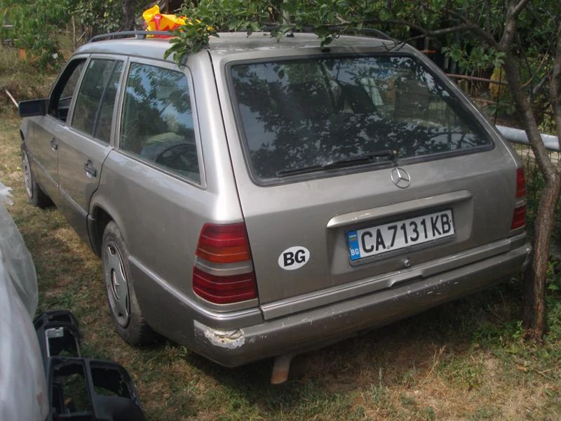 Mercedes-Benz 124 230,200,250D,300D, снимка 12 - Автомобили и джипове - 37197243