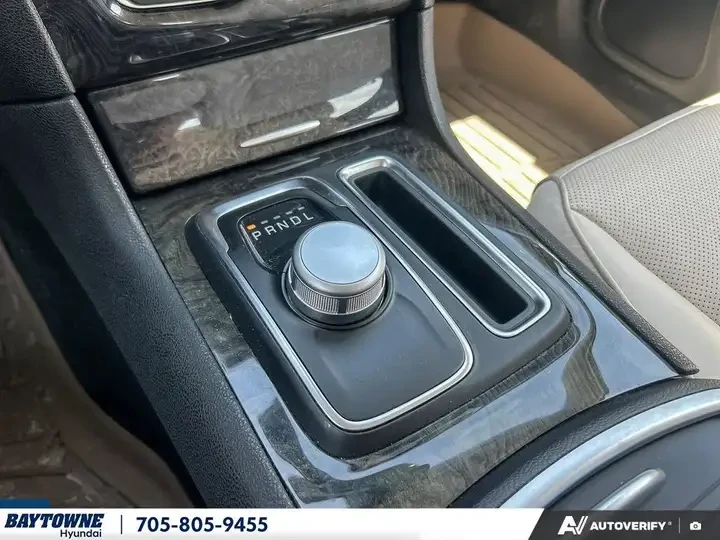 Chrysler 300c AWD* ПОДГРЕВ* , снимка 13 - Автомобили и джипове - 55025110