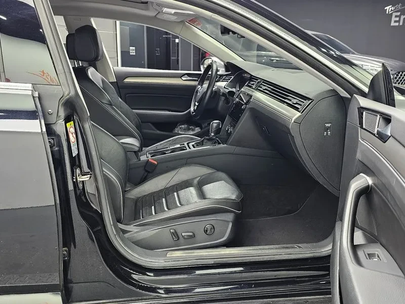 VW Arteon 2.0 Tdi Premium, снимка 11 - Автомобили и джипове - 55785249
