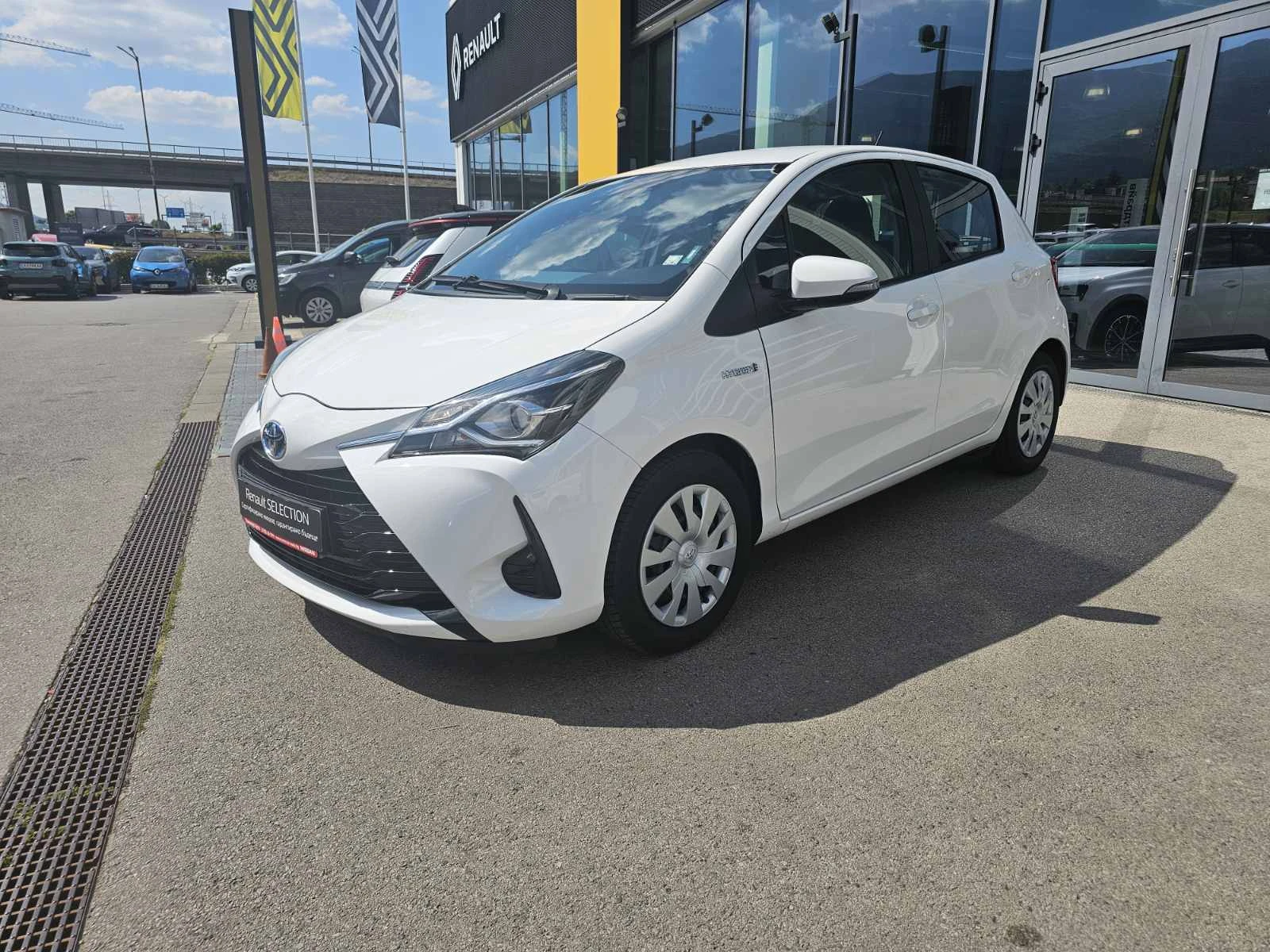 Toyota Yaris HYBRID 1.5 , снимка 1