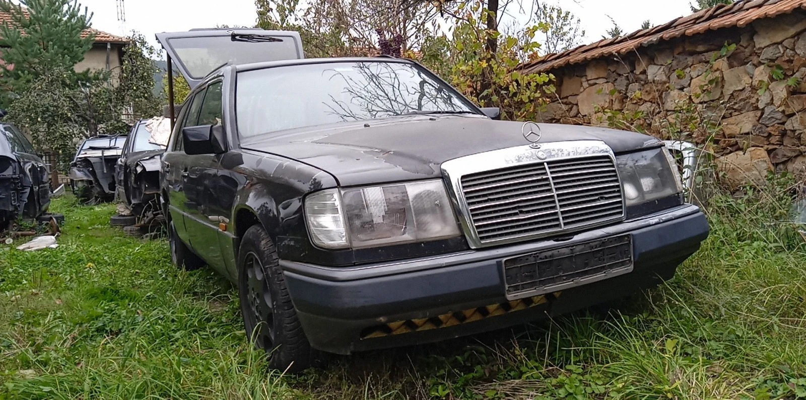 Mercedes-Benz 124 260Е, 200, 250D, 300D, снимка 15 - Автомобили и джипове - 50919522