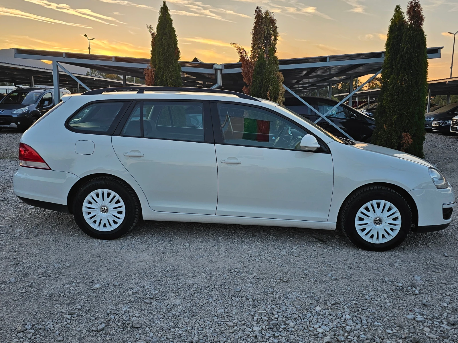 VW Golf 1.9 TDI КЛИМАТИК 105 кс  - изображение 6