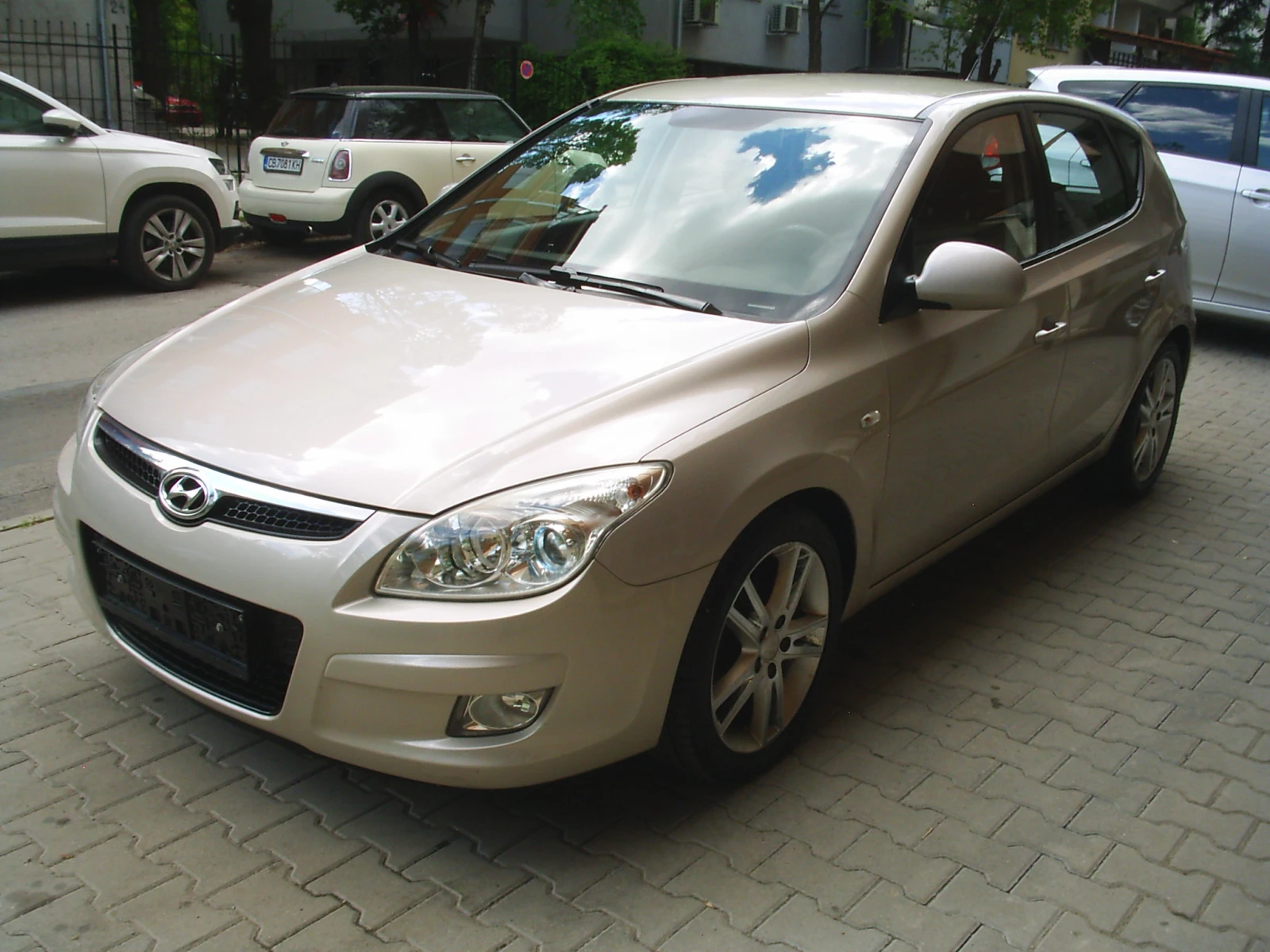 Hyundai I30 1.6 CRDI 90k.c. - изображение 7