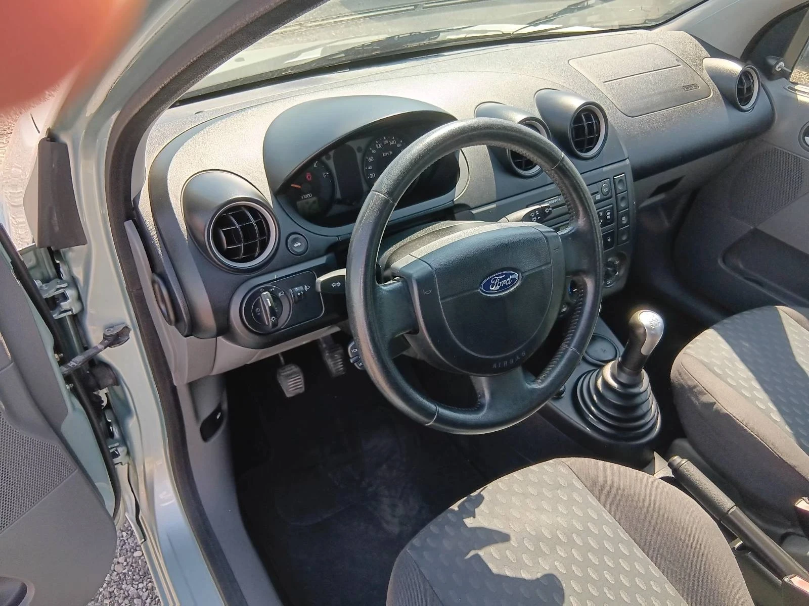 Ford Fiesta 1.4 TDCI 75к.с. - изображение 8