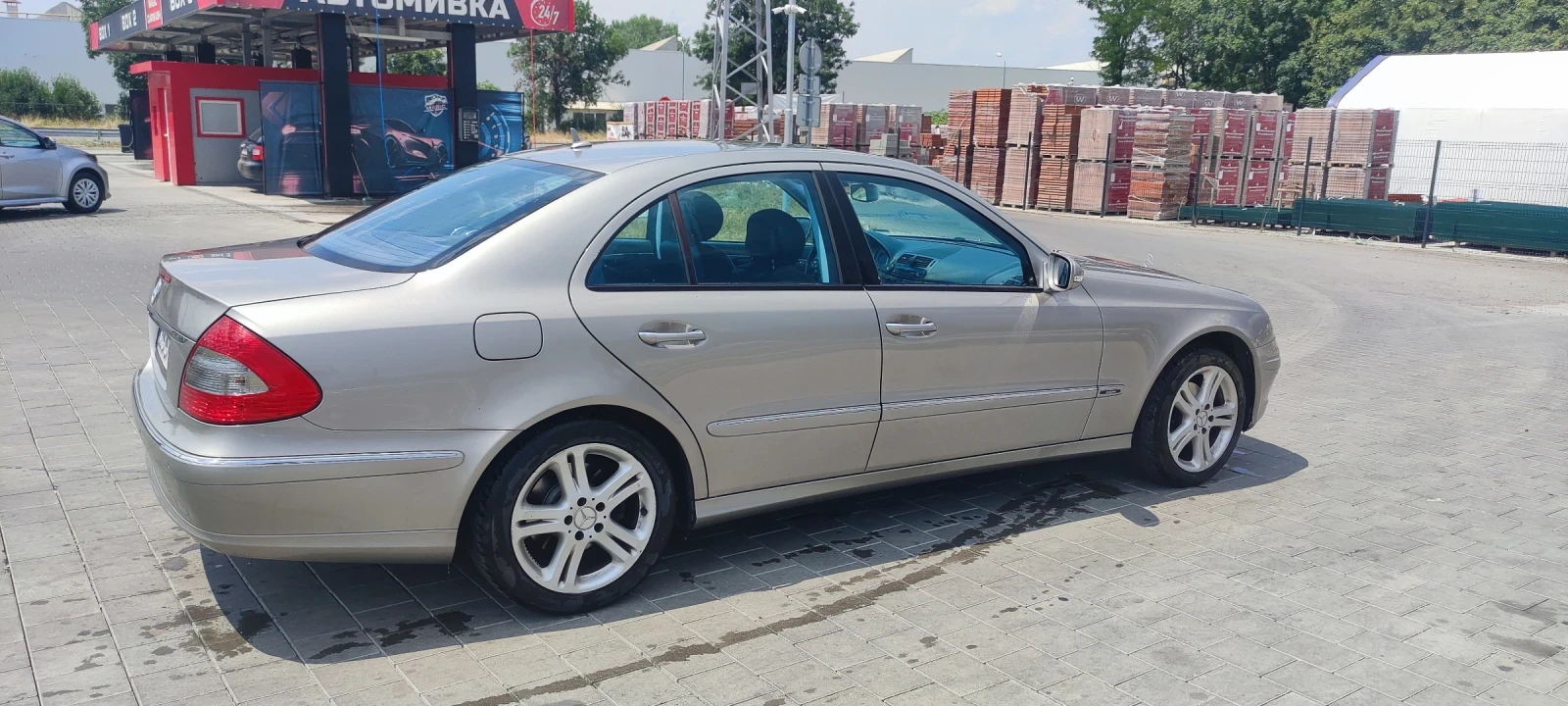 Mercedes-Benz E 280 3000 - изображение 4