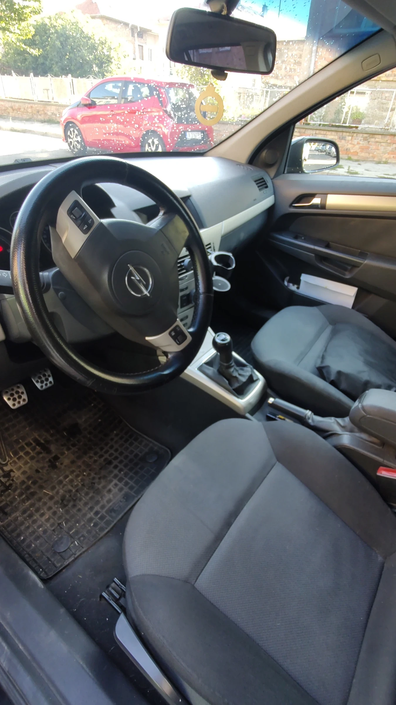 Opel Astra Caravan H - изображение 7