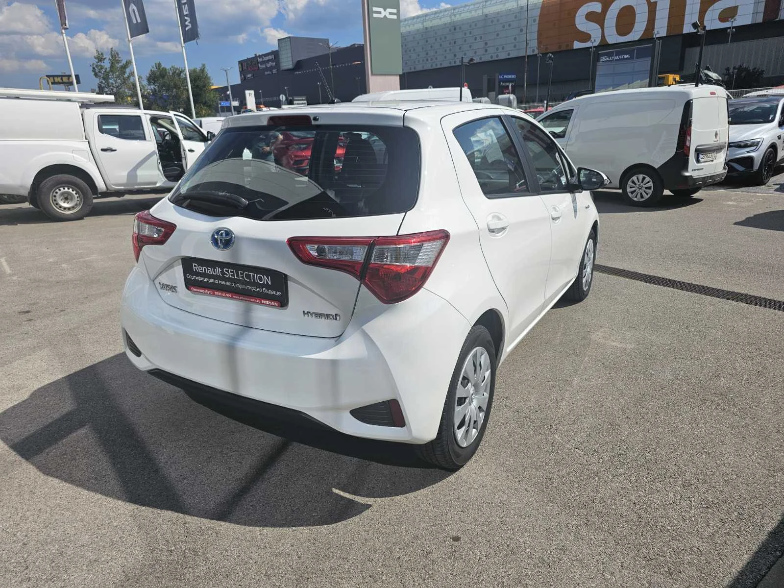 Toyota Yaris HYBRID 1.5  - изображение 5
