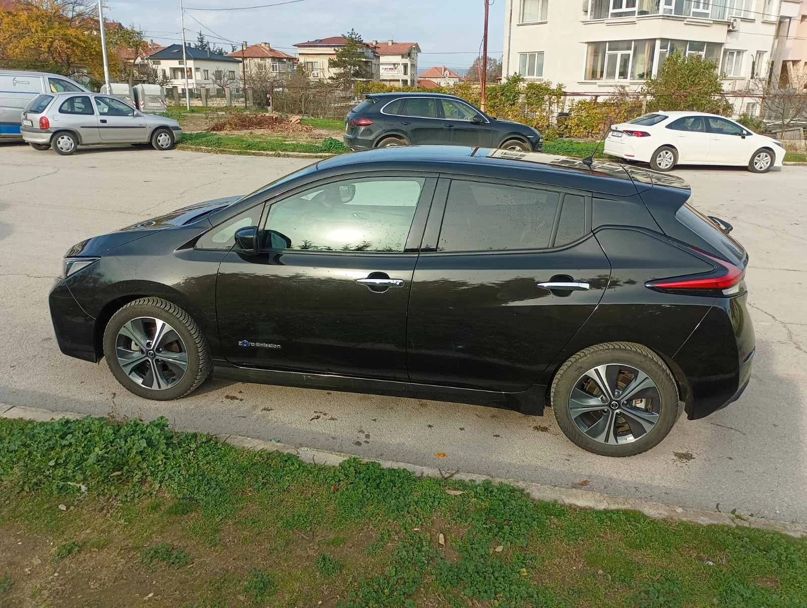 Nissan Leaf  N-Connecta - изображение 4