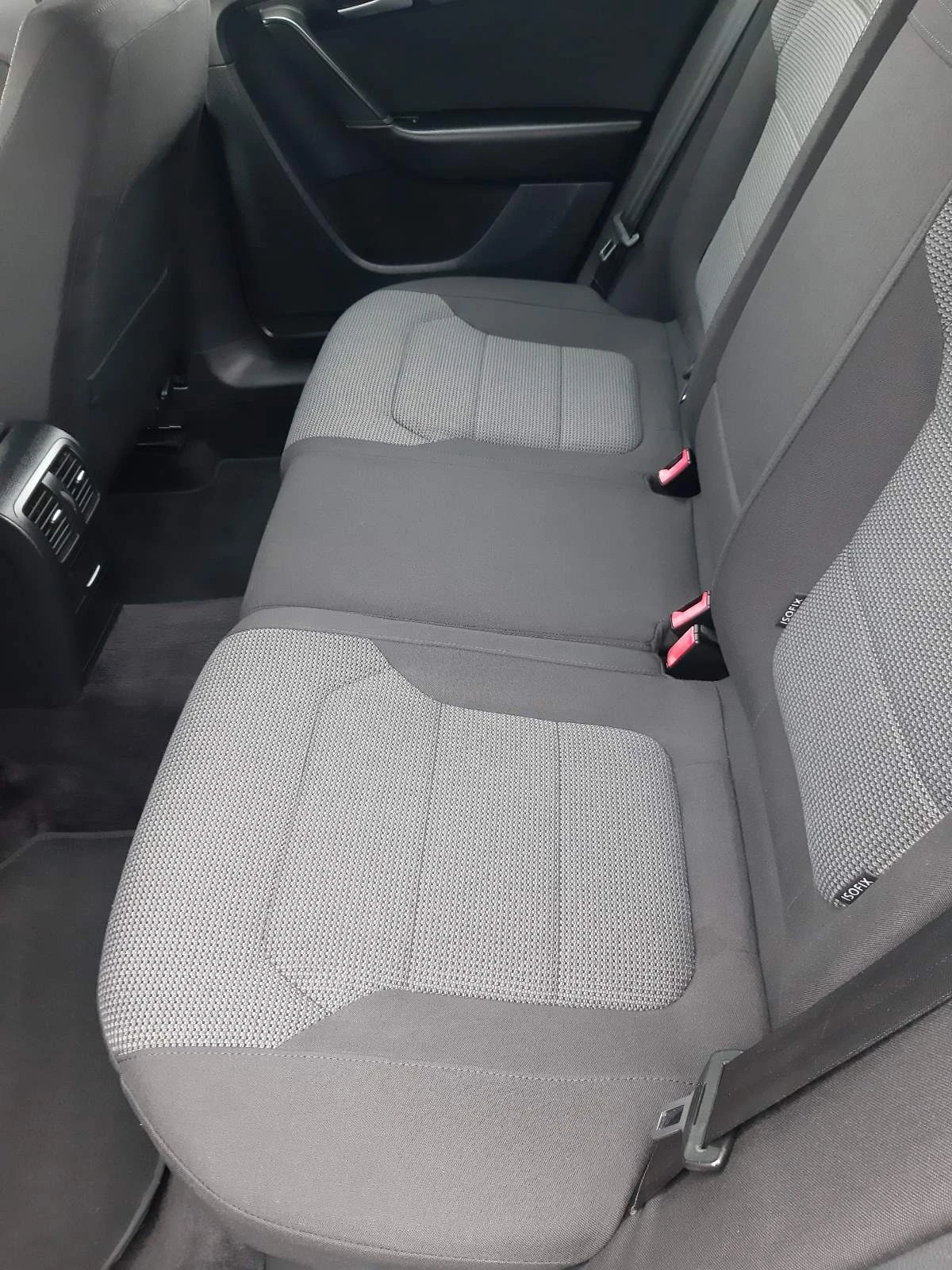 VW Passat | Mobile.bg   8