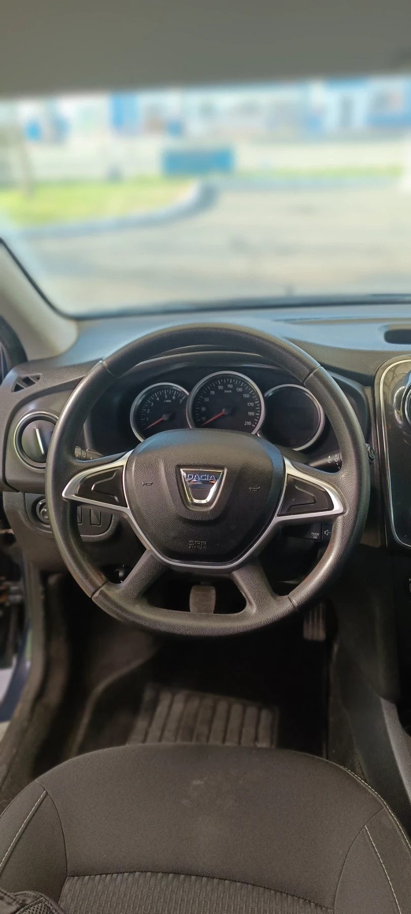 Dacia Logan Dacia Logan MCV 0.9 Tce 90 к.с. бензин - изображение 9