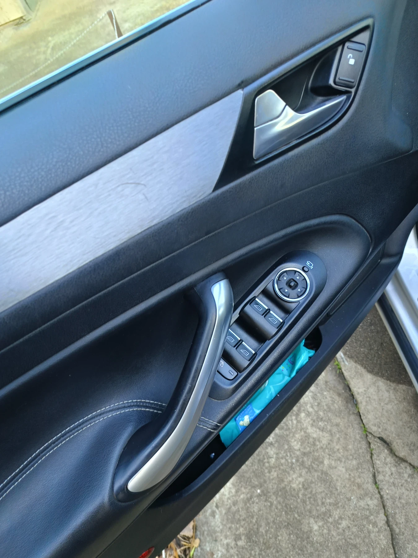 Ford Mondeo 2.0d - изображение 7