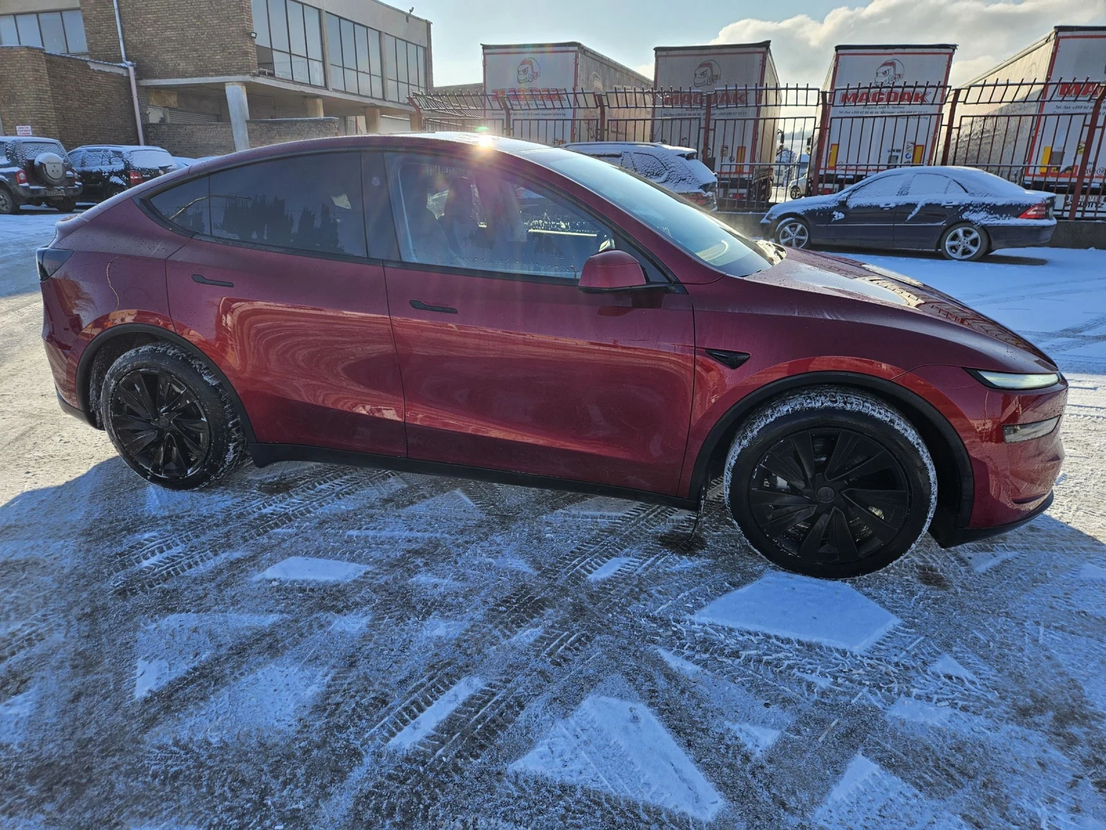 Tesla Model Y Long Range 4x4 Acceleration Boost - изображение 4