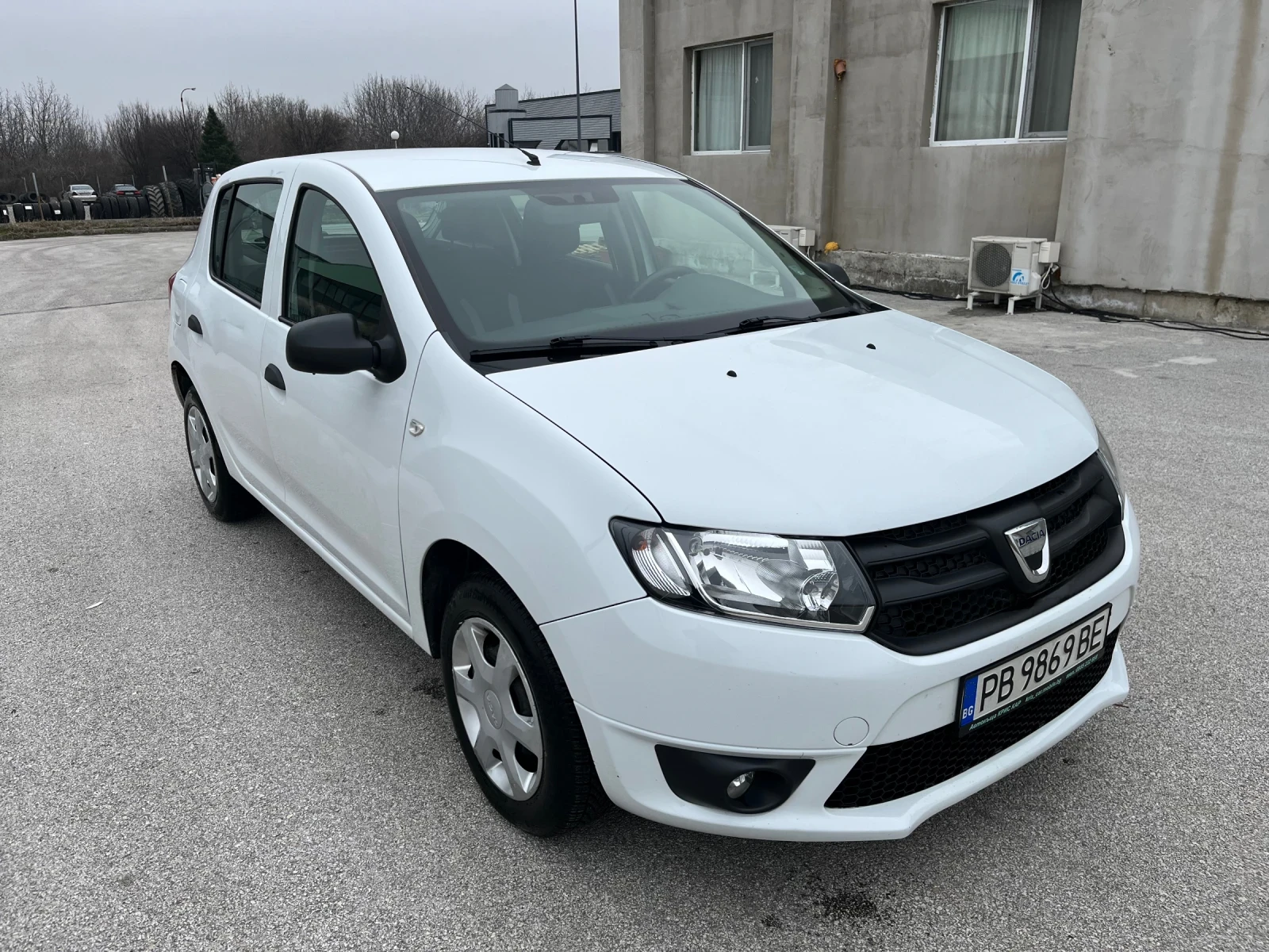 Dacia Sandero  - изображение 3