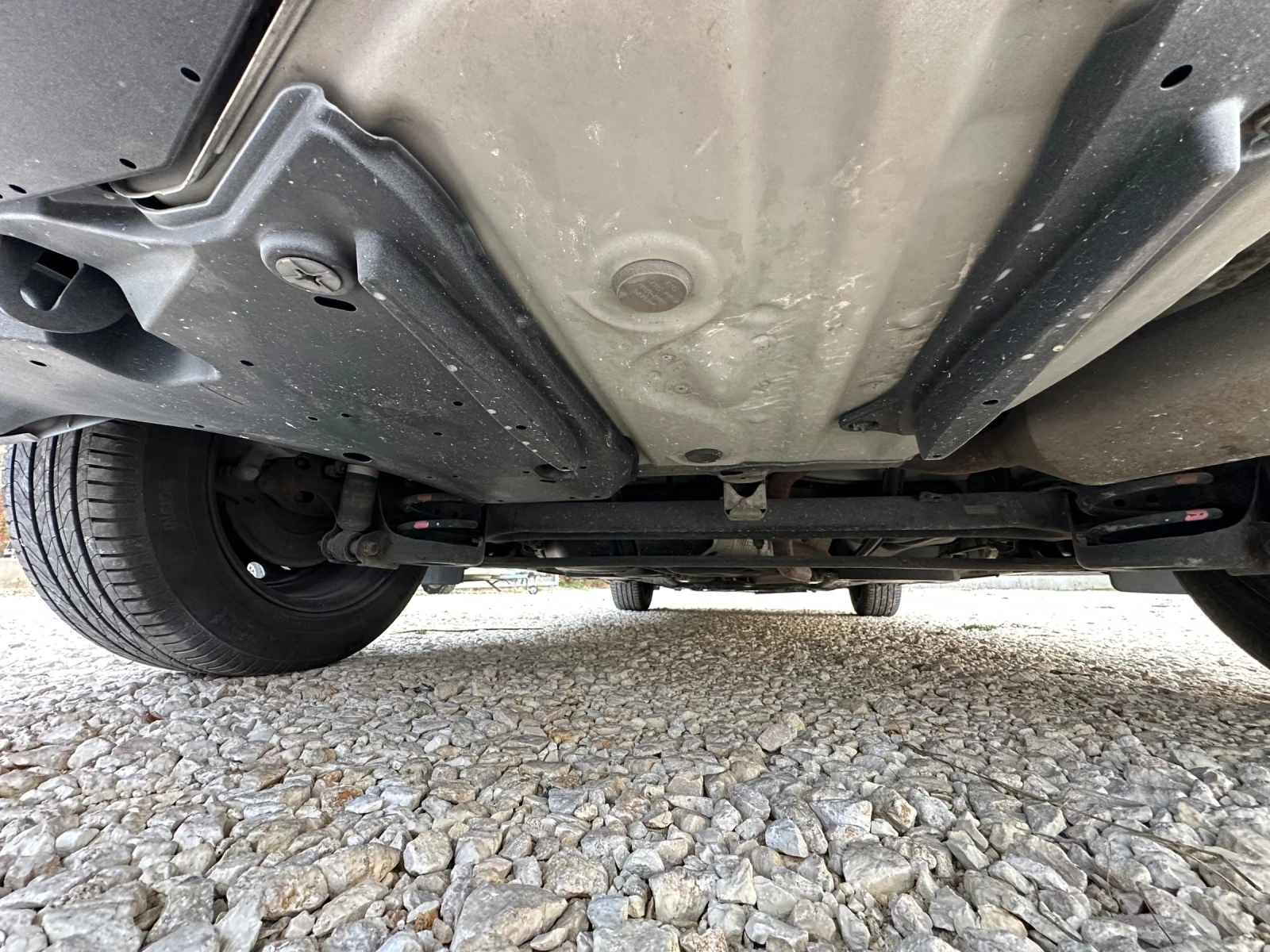 Toyota Verso 1.8//PANORAMA//147KS//NOVA, снимка 17 - Автомобили и джипове - 53747574