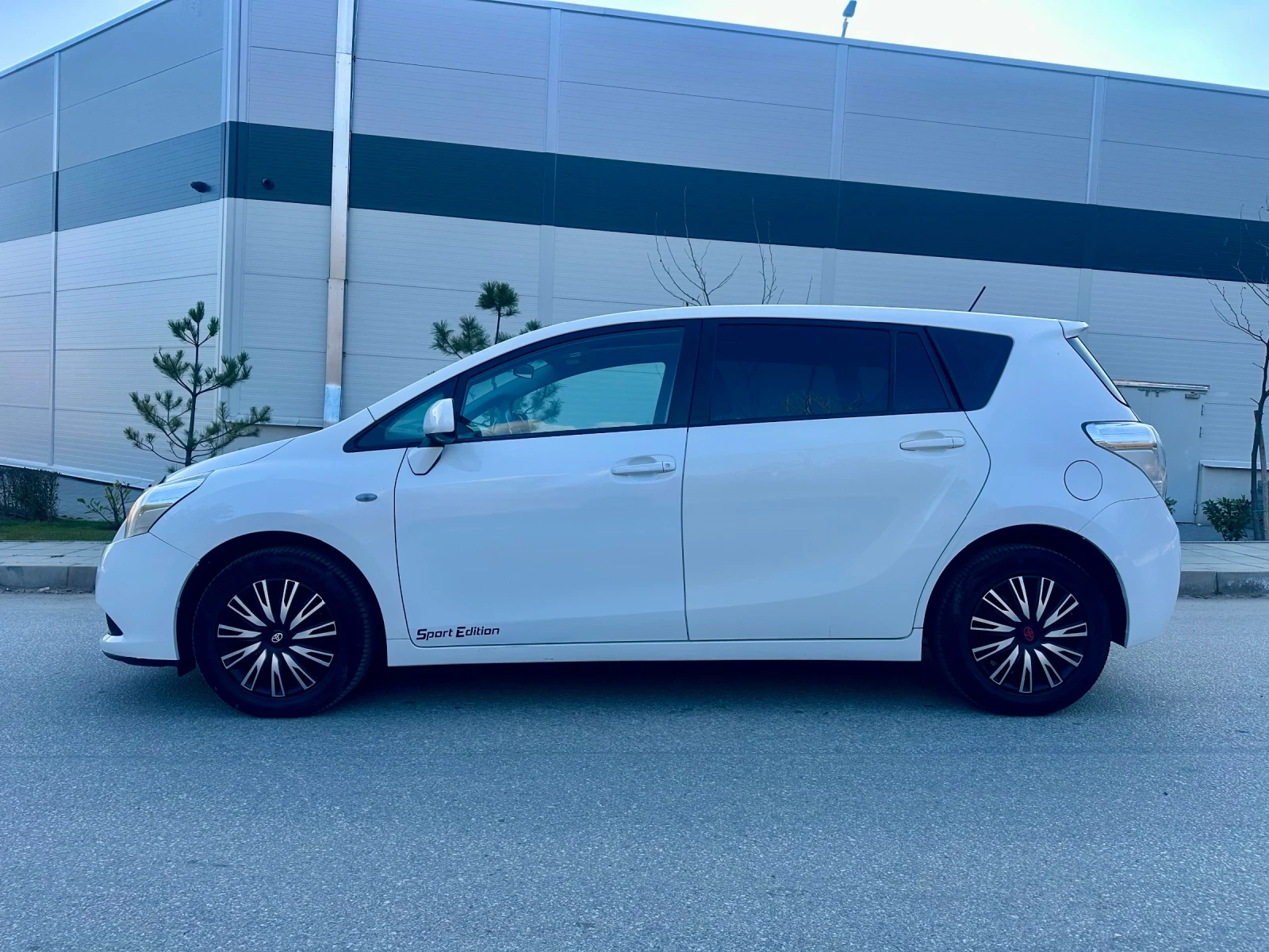 Toyota Verso 1.8//PANORAMA//147KS//NOVA - изображение 2