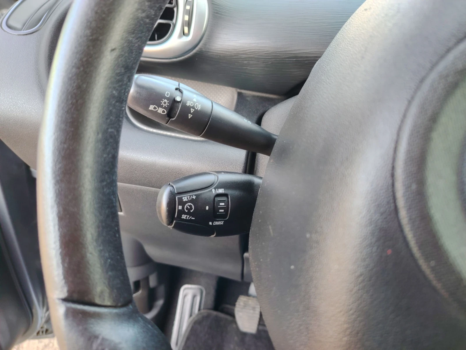 Citroen C3 Picasso 1.6 HDI, снимка 14 - Автомобили и джипове - 53749923