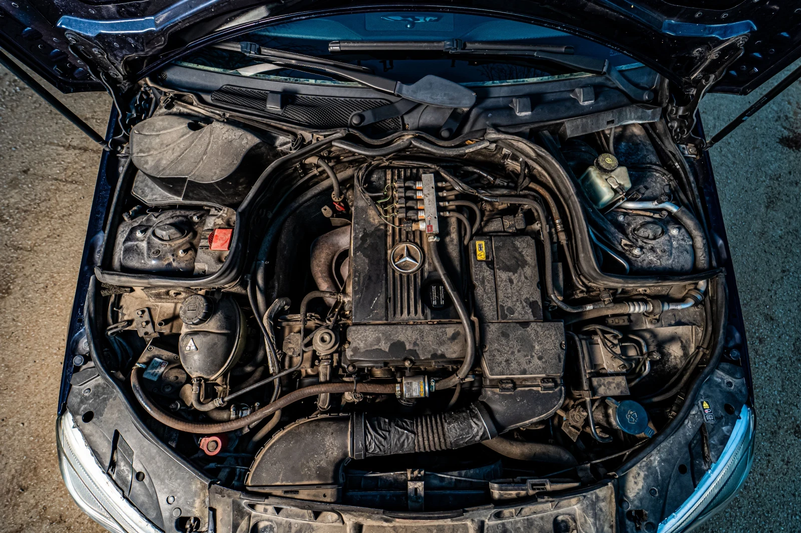 Mercedes-Benz C 200 Kompressor , Автоматик BiXenon Газ/Бензи, снимка 13 - Автомобили и джипове - 53870806