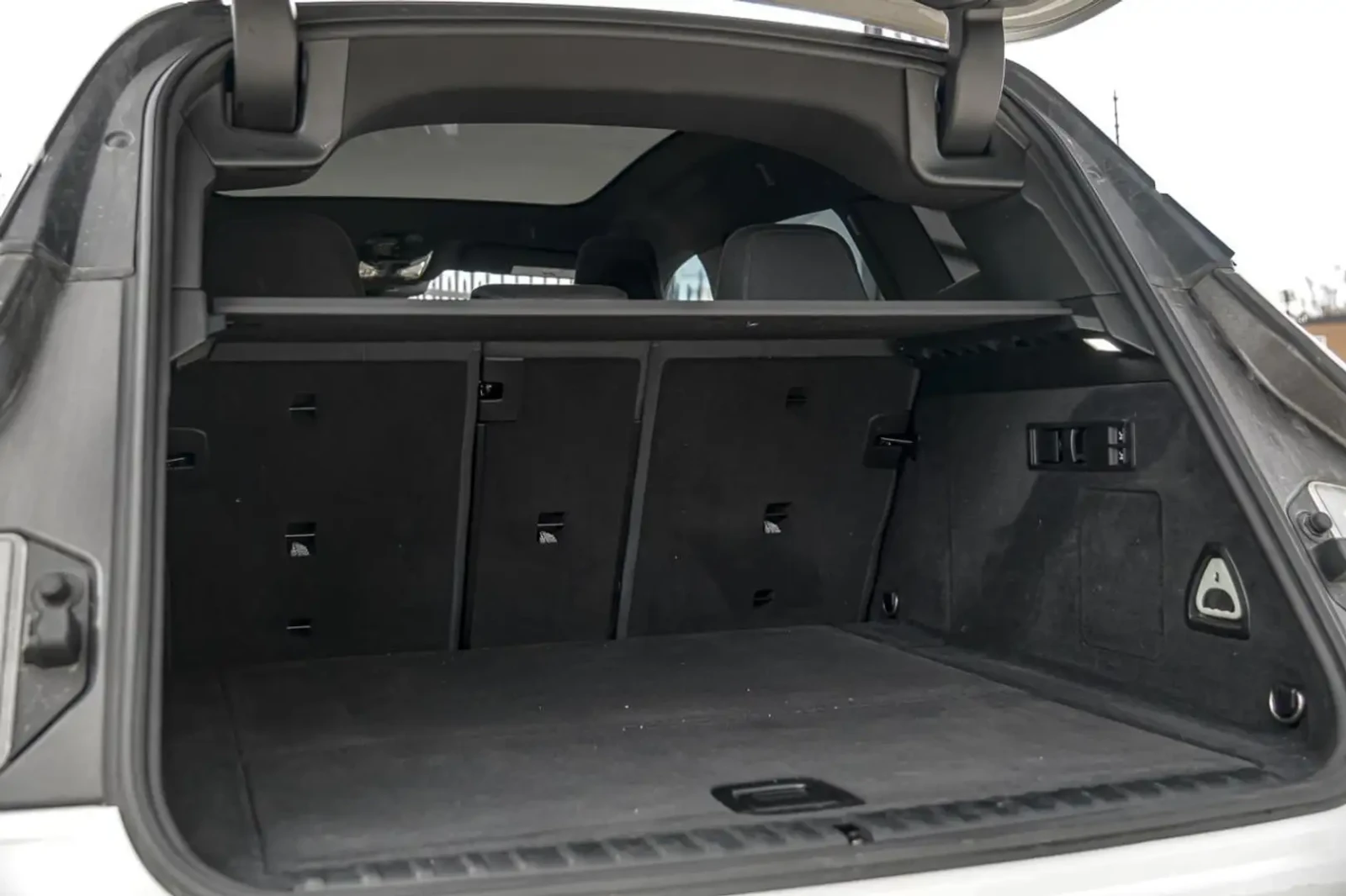 BMW iX 2022 BMW iX xDrive50 | MASSAGE SEATS | HUD | 360 C, снимка 17 - Автомобили и джипове - 53986587