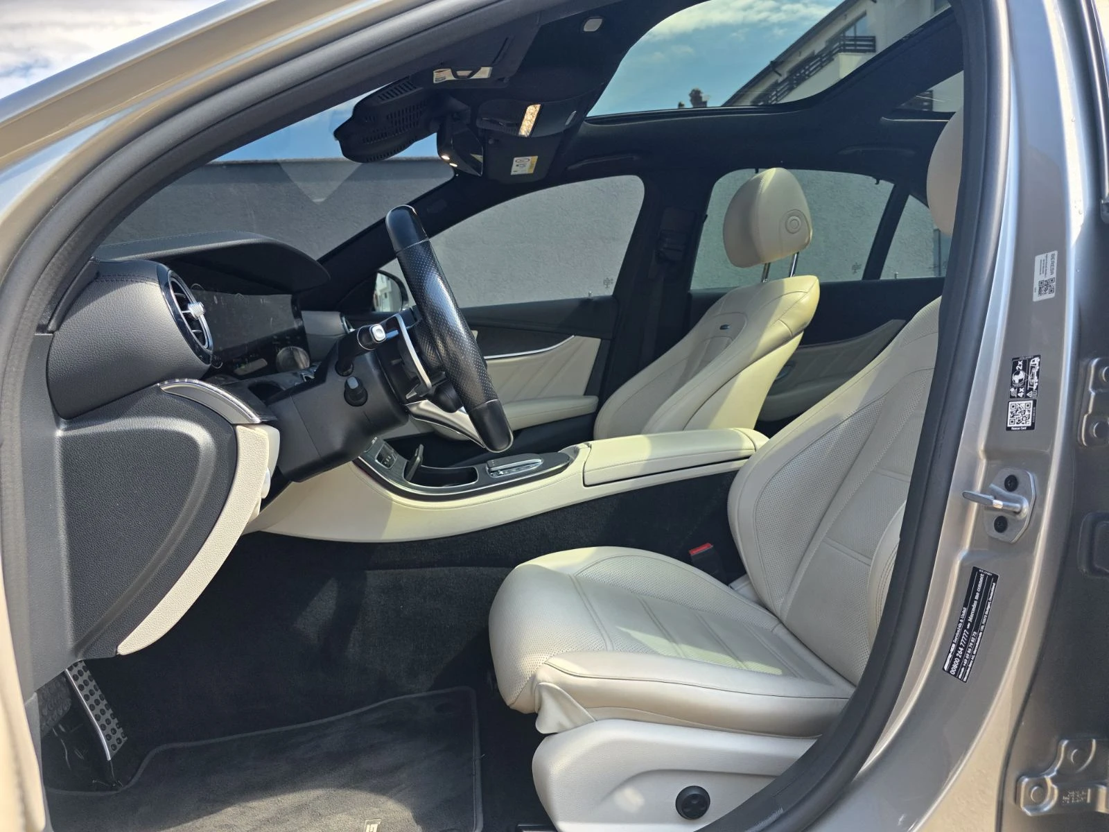 Mercedes-Benz E 53 AMG 4 MATIC + BURMESTER, снимка 9 - Автомобили и джипове - 54863841
