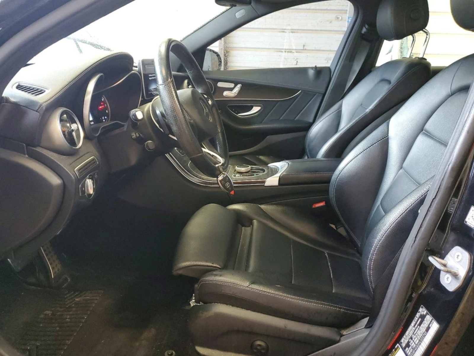 Mercedes-Benz C 300 АВТОКРЕДИТ, снимка 7 - Автомобили и джипове - 54868748