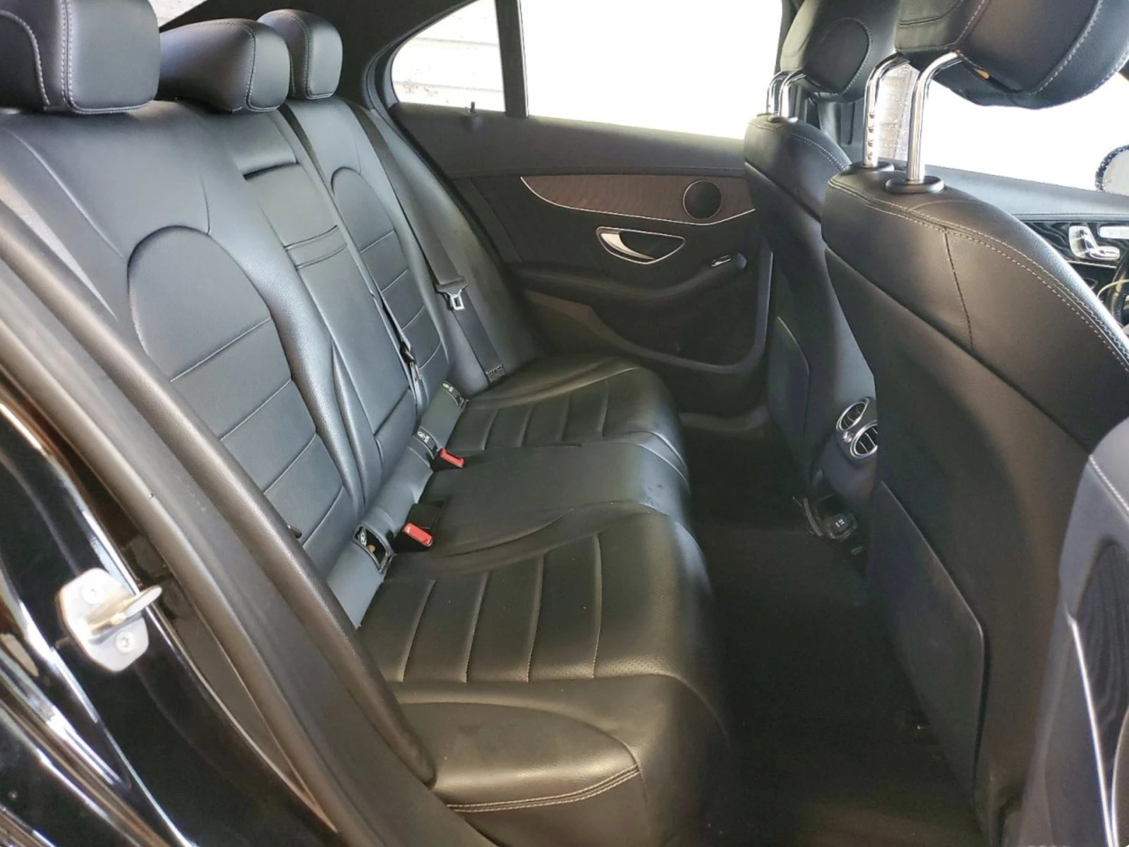 Mercedes-Benz C 300 АВТОКРЕДИТ, снимка 10 - Автомобили и джипове - 54868748