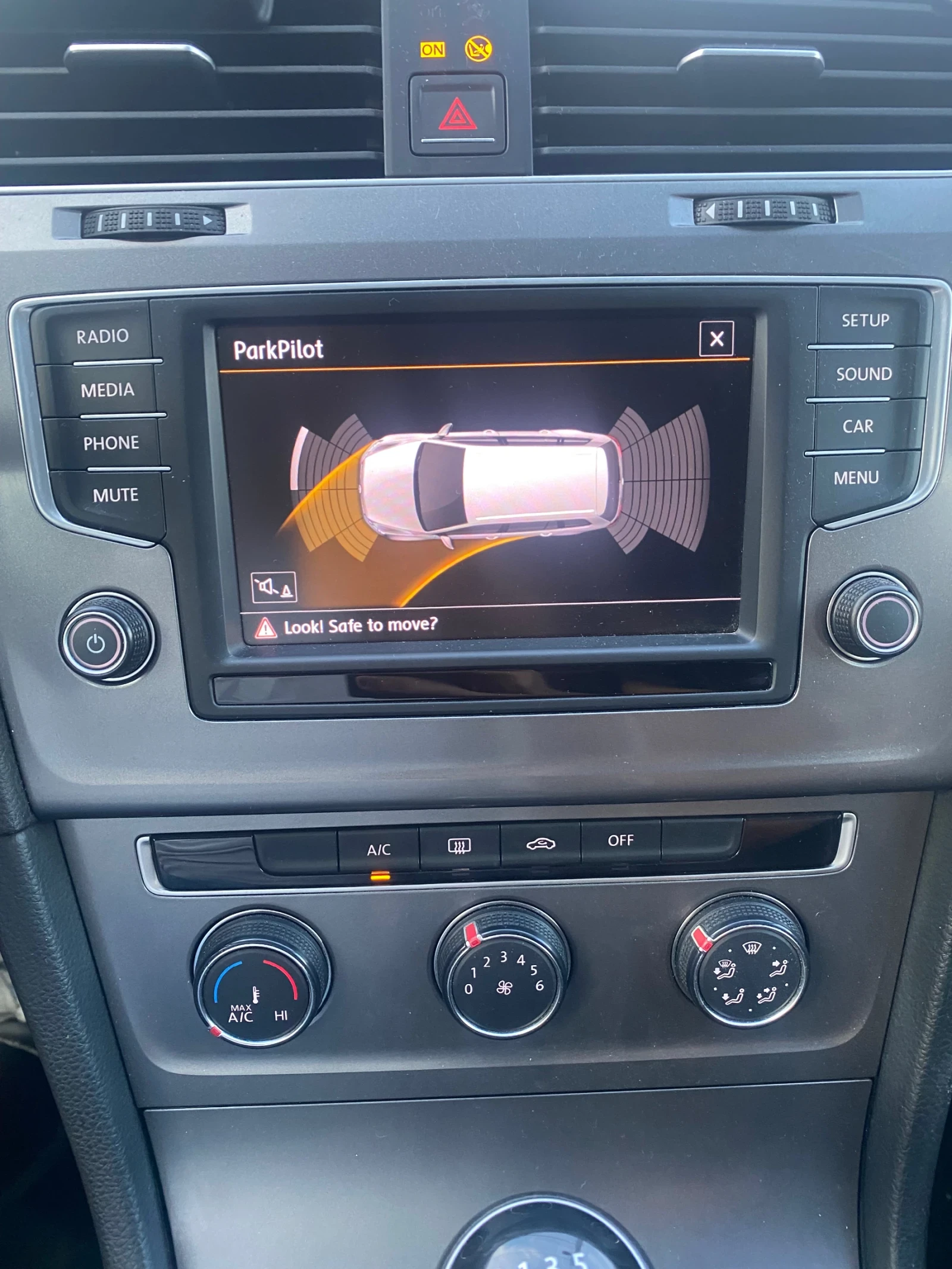 VW Golf 1, 6 TDI, снимка 14 - Автомобили и джипове - 55348187