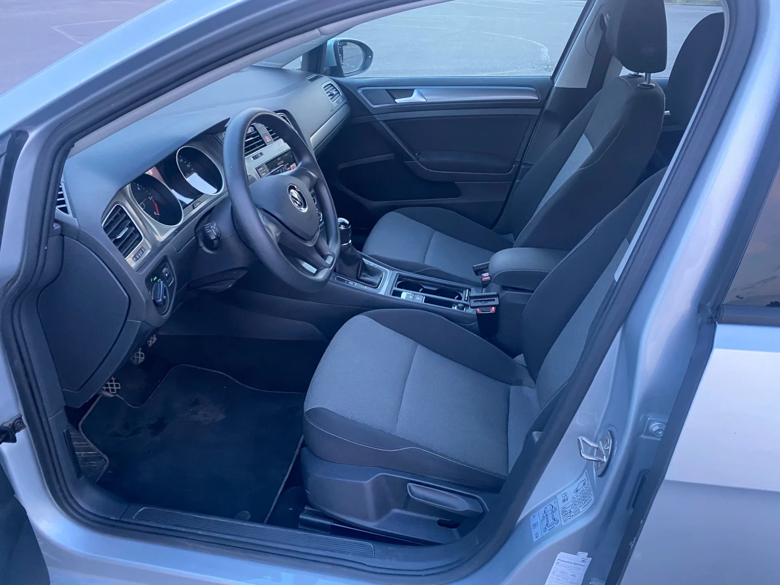 VW Golf 1, 6 TDI, снимка 9 - Автомобили и джипове - 55348187