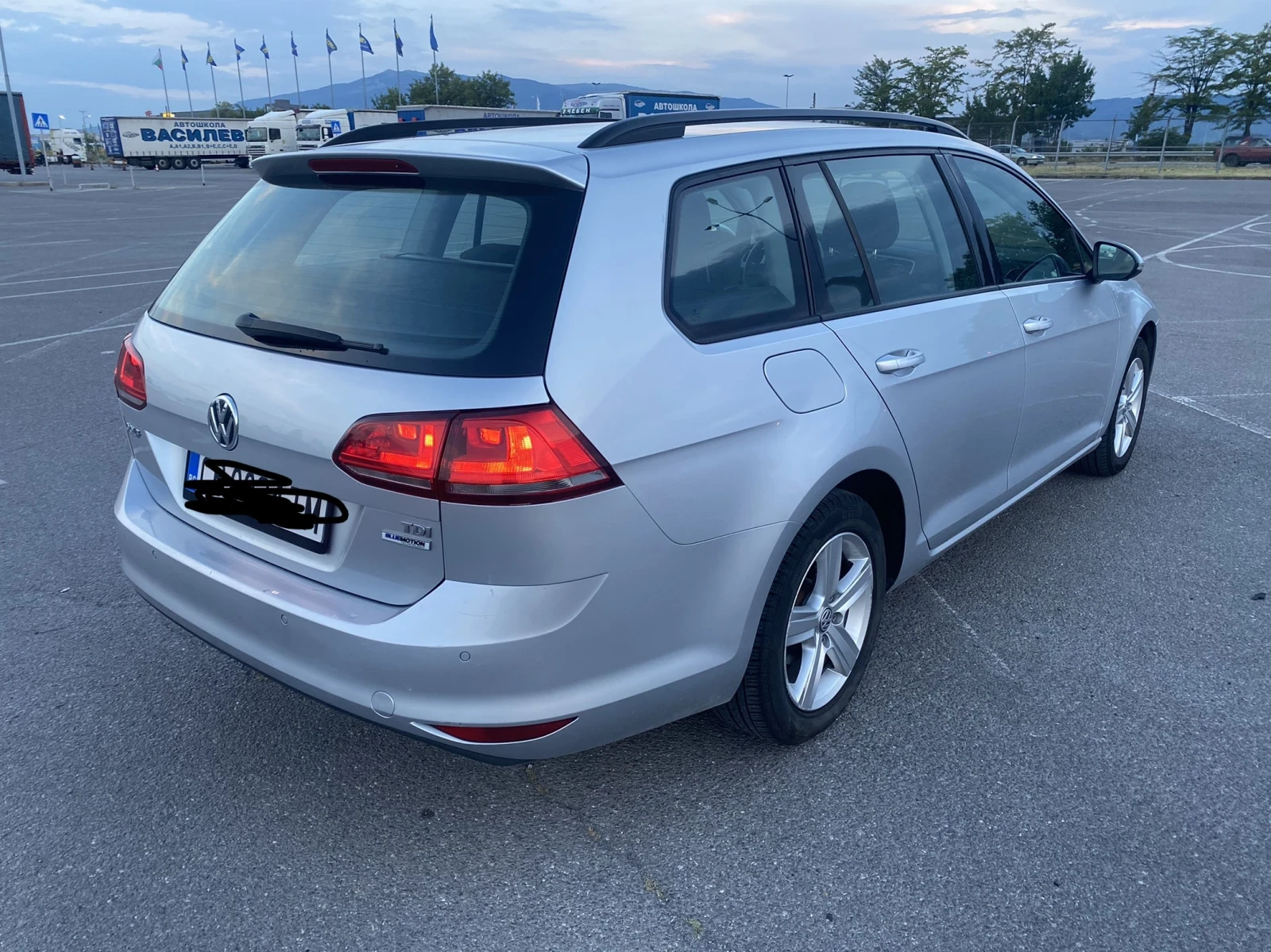 VW Golf 1, 6 TDI, снимка 8 - Автомобили и джипове - 55348187