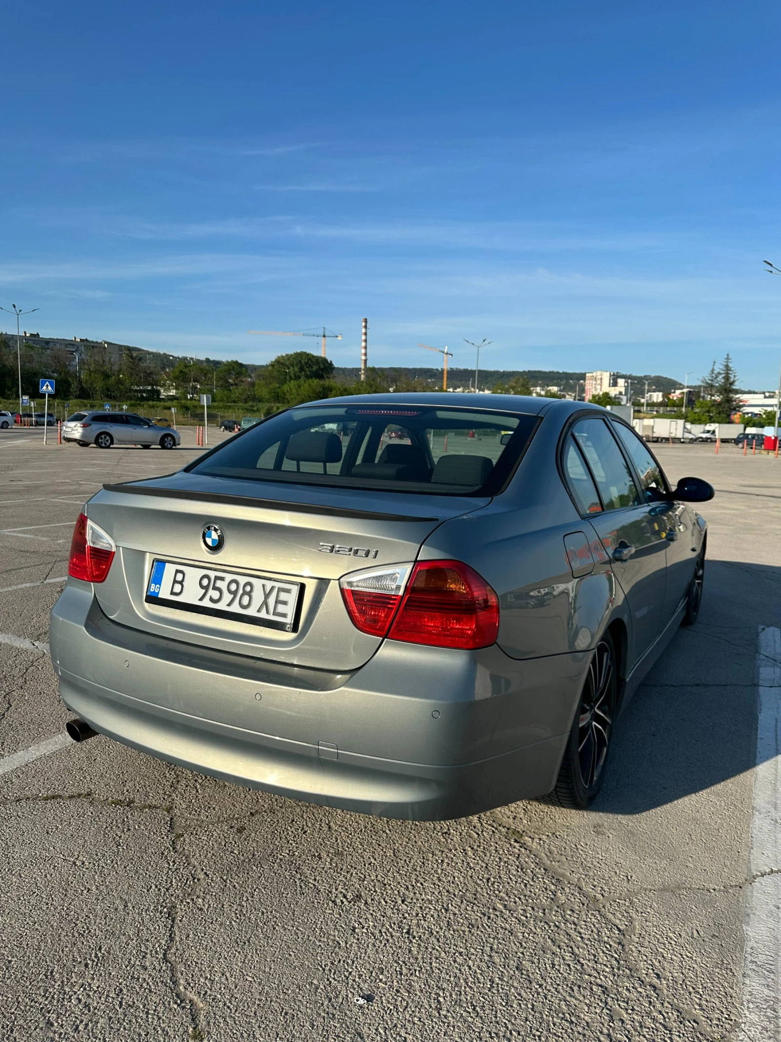 BMW 320, снимка 3 - Автомобили и джипове - 55403851