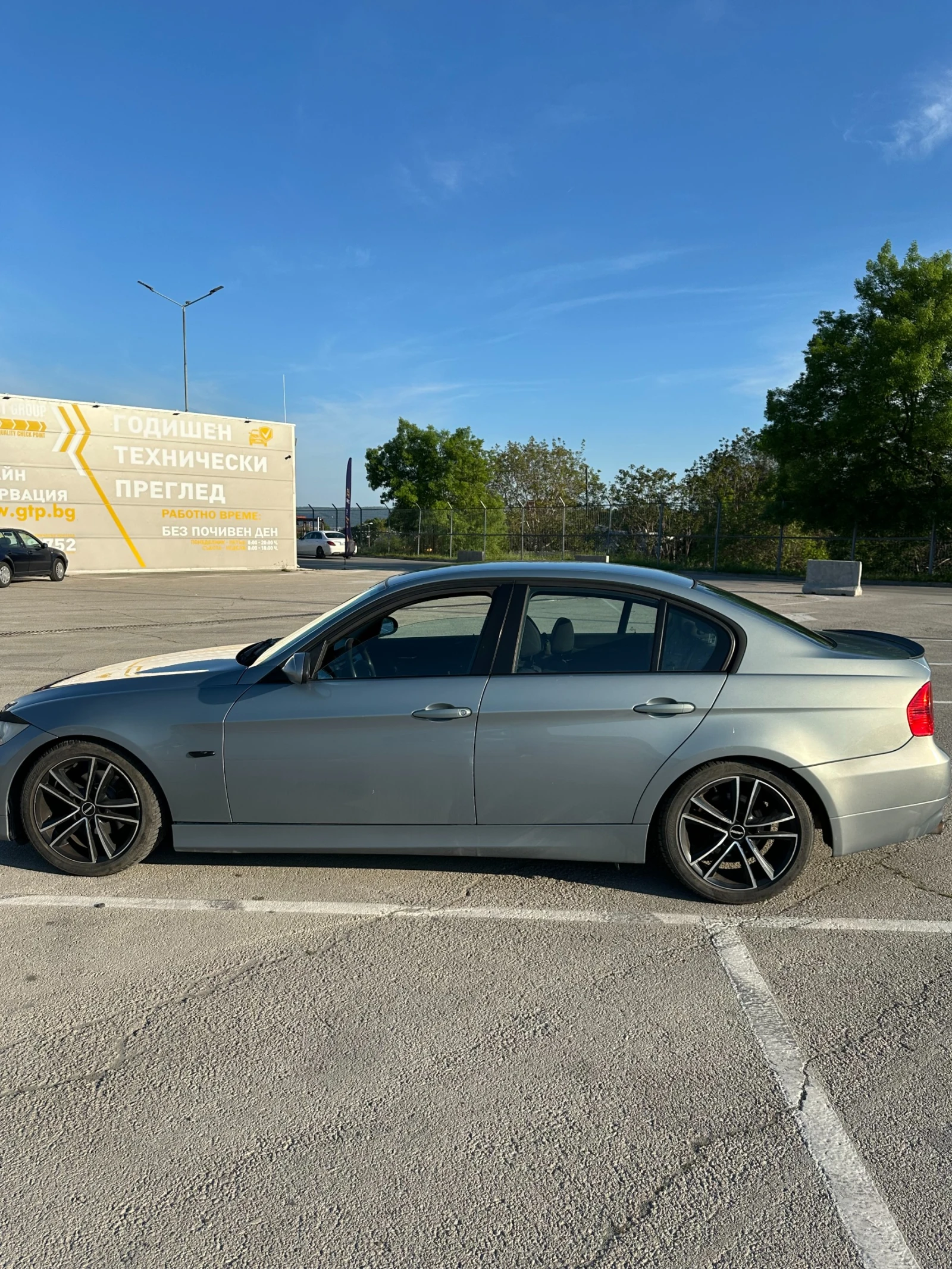 BMW 320, снимка 5 - Автомобили и джипове - 55403851