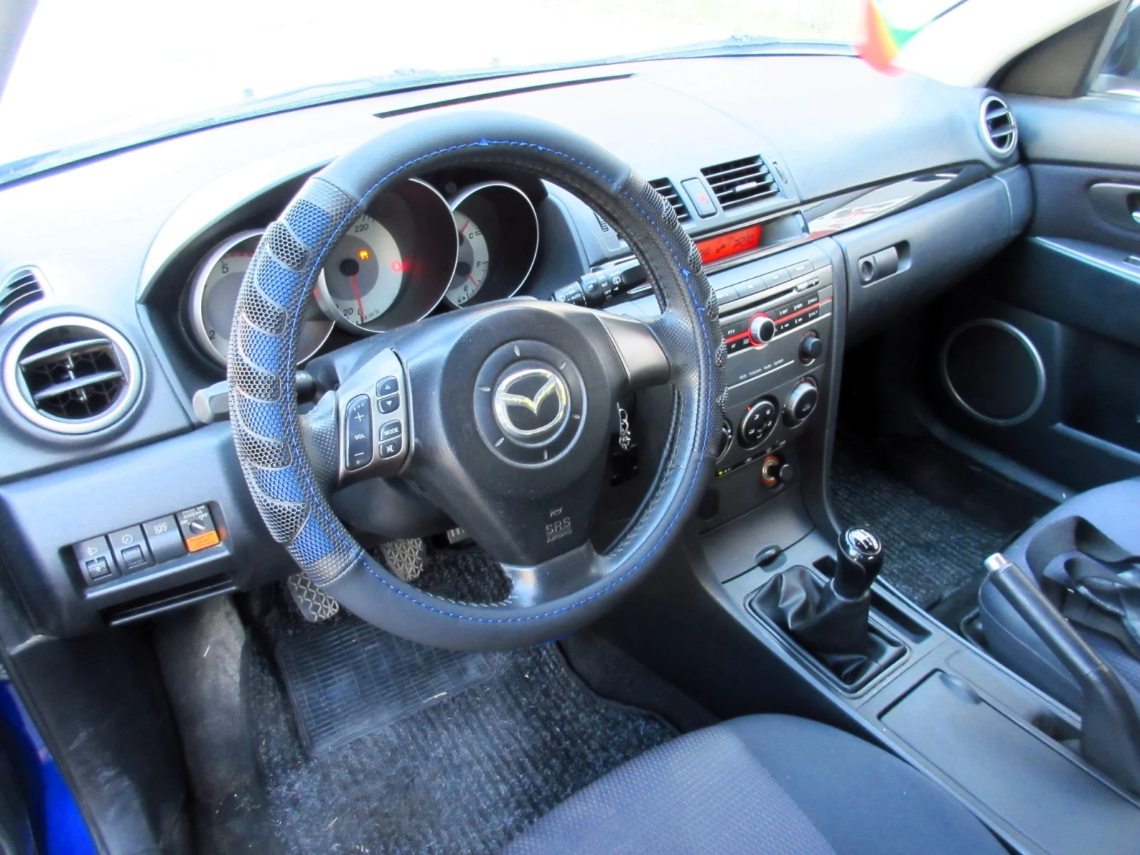 Mazda 3 1.6HDI, снимка 11 - Автомобили и джипове - 55446700