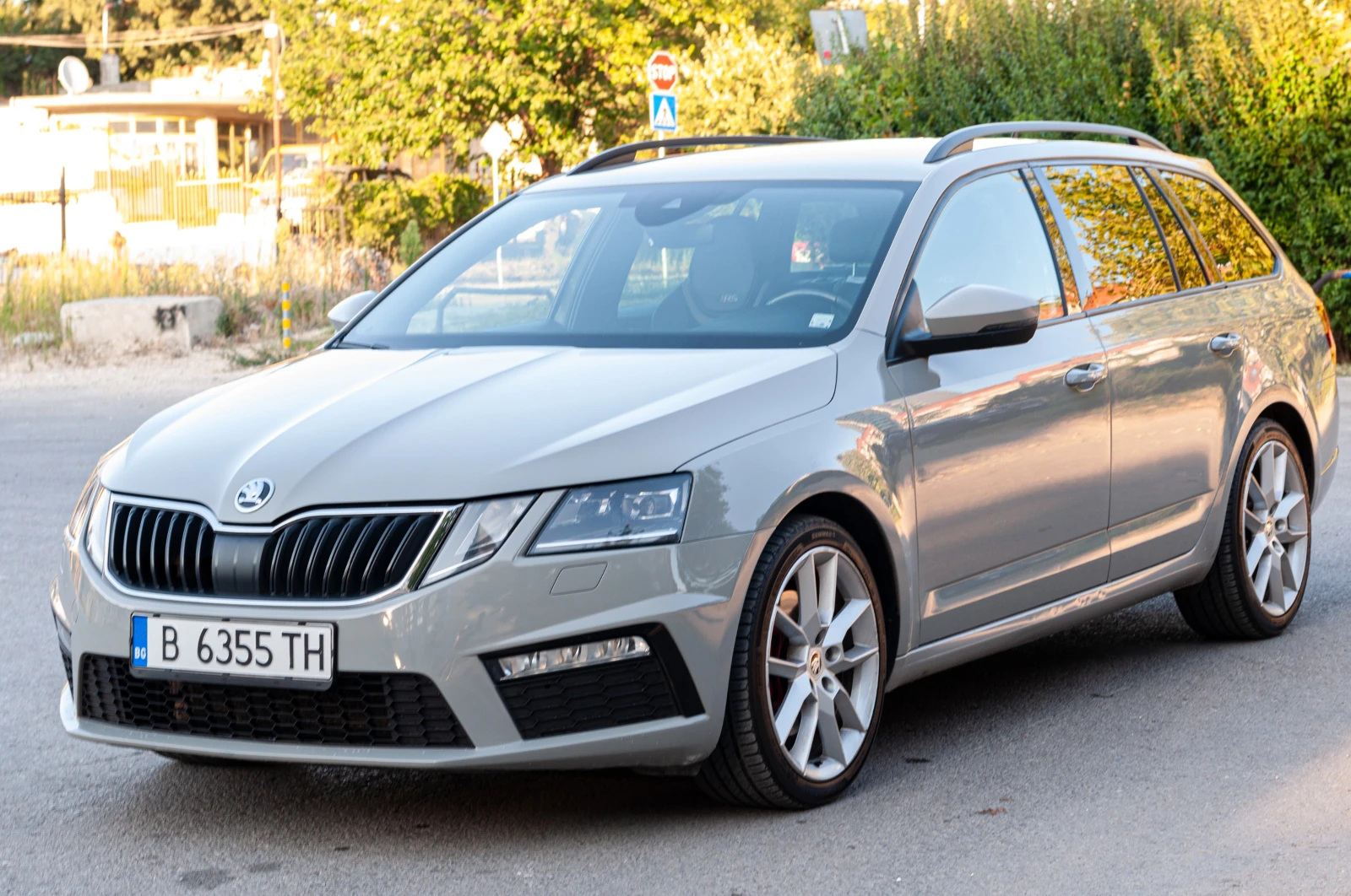 Skoda Octavia VRS 4x4 / FULL LED / Canton / Keyless, снимка 3 - Автомобили и джипове - 55806969
