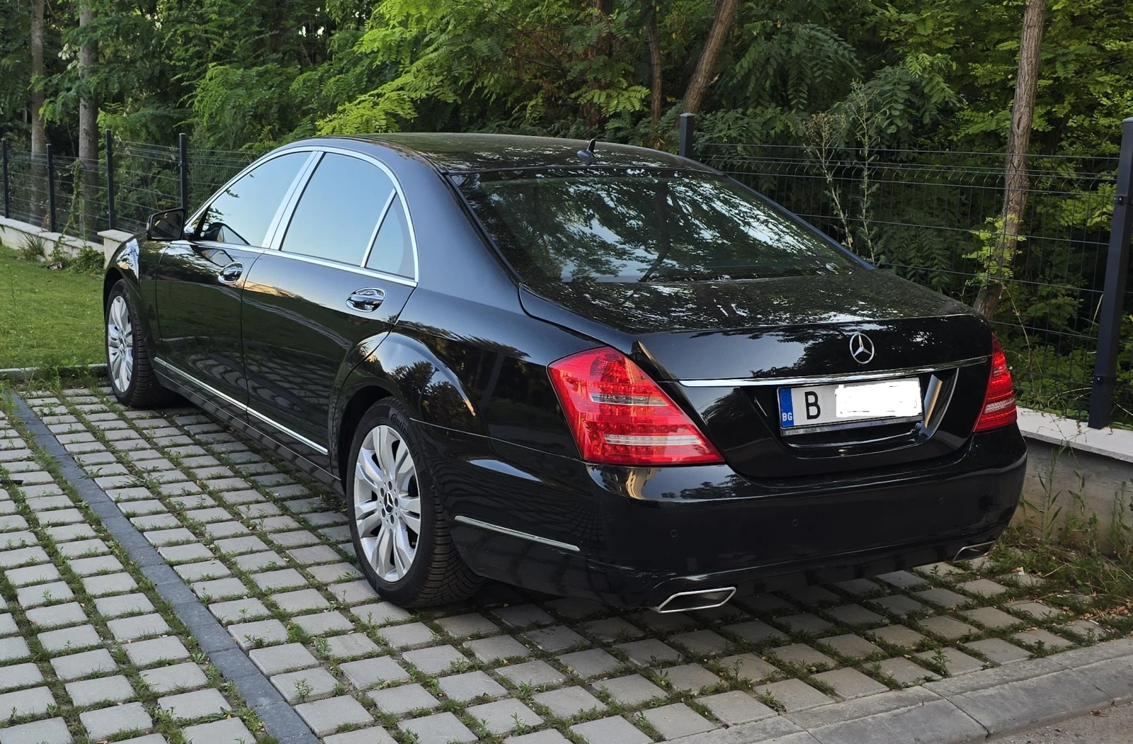 Mercedes-Benz S 400 VIP бивша служебна на Министър в Германия Hybrid, снимка 2 - Автомобили и джипове - 55618431