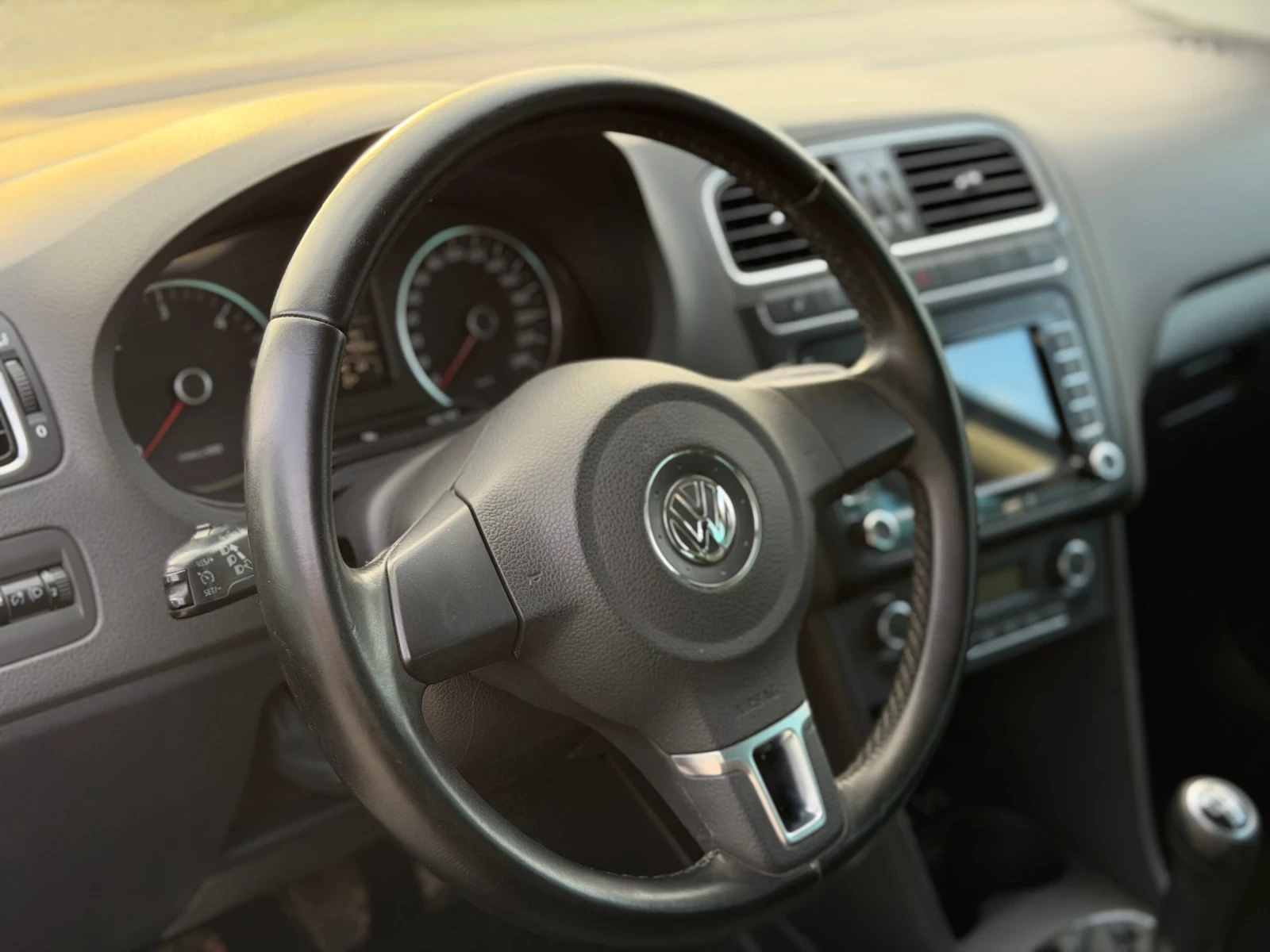 VW Polo VW POLO 1.6 tdi, снимка 6 - Автомобили и джипове - 56614662