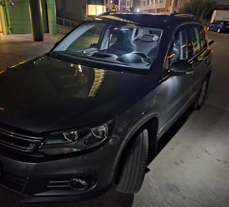 VW Tiguan, снимка 12 - Автомобили и джипове - 51332407