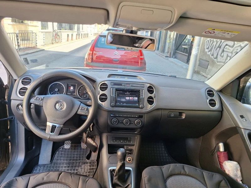 VW Tiguan, снимка 7 - Автомобили и джипове - 51332407