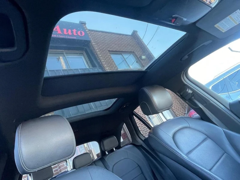 Mercedes-Benz GLC 300 * CARFAX * ЦЕНА ДО БГ, снимка 13 - Автомобили и джипове - 52877147