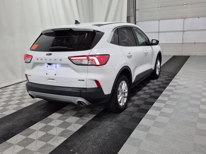 Ford Escape * SE HYBRID * CARFAX * ЦЕНА ДО БГ, снимка 3 - Автомобили и джипове - 52878103