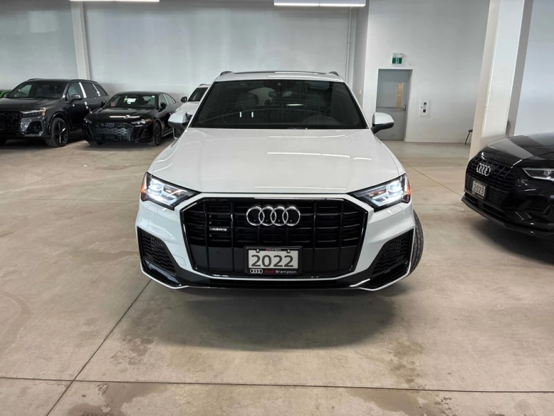 Audi Q7 Komfort  CARFAX, снимка 6 - Автомобили и джипове - 53323961