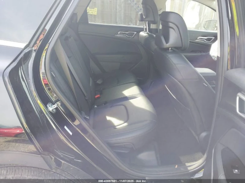 Kia Sportage 2.5L I-4 DI, DOHC, VVT, 187HP All Wheel Drive, снимка 13 - Автомобили и джипове - 53500824
