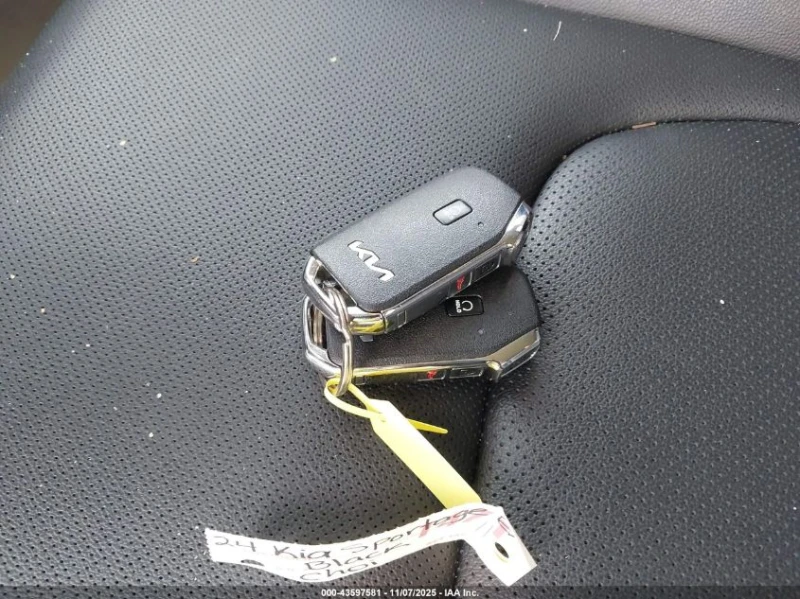 Kia Sportage 2.5L I-4 DI, DOHC, VVT, 187HP All Wheel Drive, снимка 3 - Автомобили и джипове - 53500824