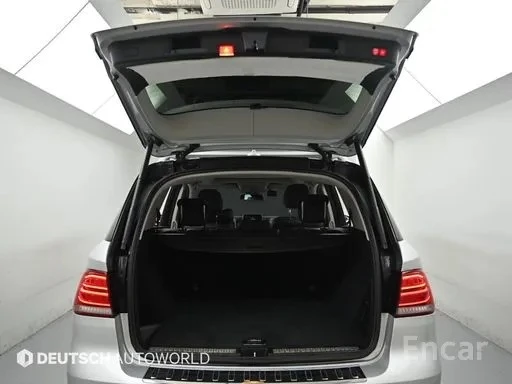 Mercedes-Benz GLE 350 4MATIC | Панорама | Кожа | Камера | Обдухване, снимка 17 - Автомобили и джипове - 54666140