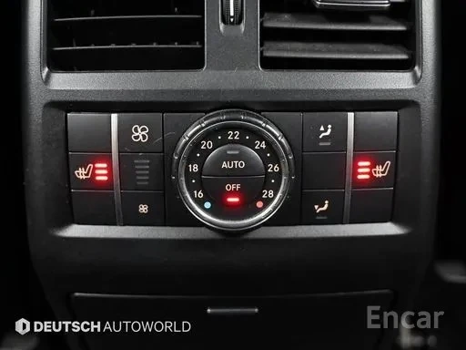Mercedes-Benz GLE 350 4MATIC | Панорама | Кожа | Камера | Обдухване, снимка 14 - Автомобили и джипове - 54666140