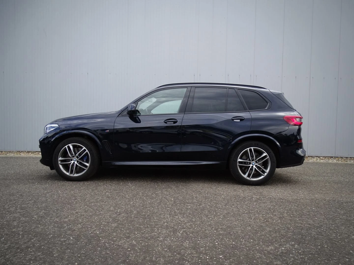 BMW X5 M50d - изображение 4