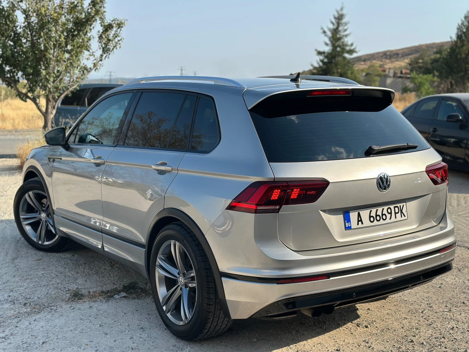 VW Tiguan 2.0 150к.с - изображение 4
