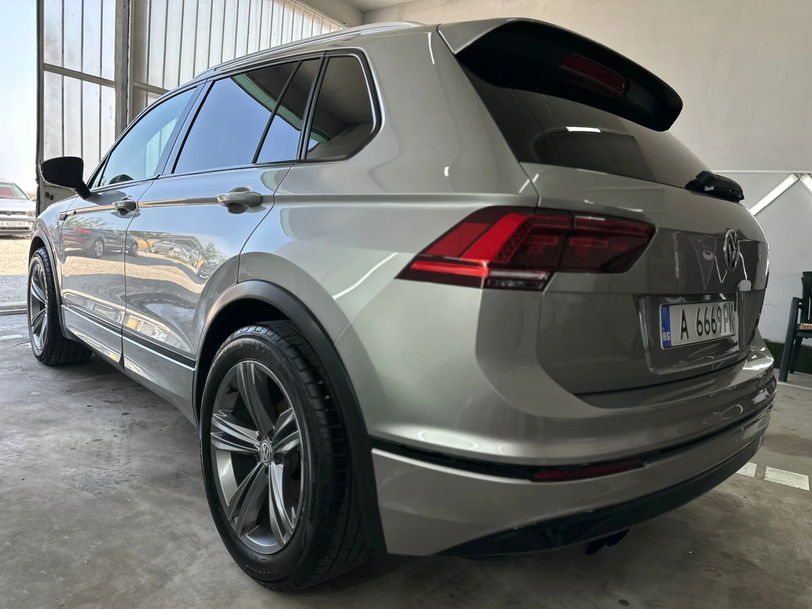 VW Tiguan 2.0 150к.с - изображение 7
